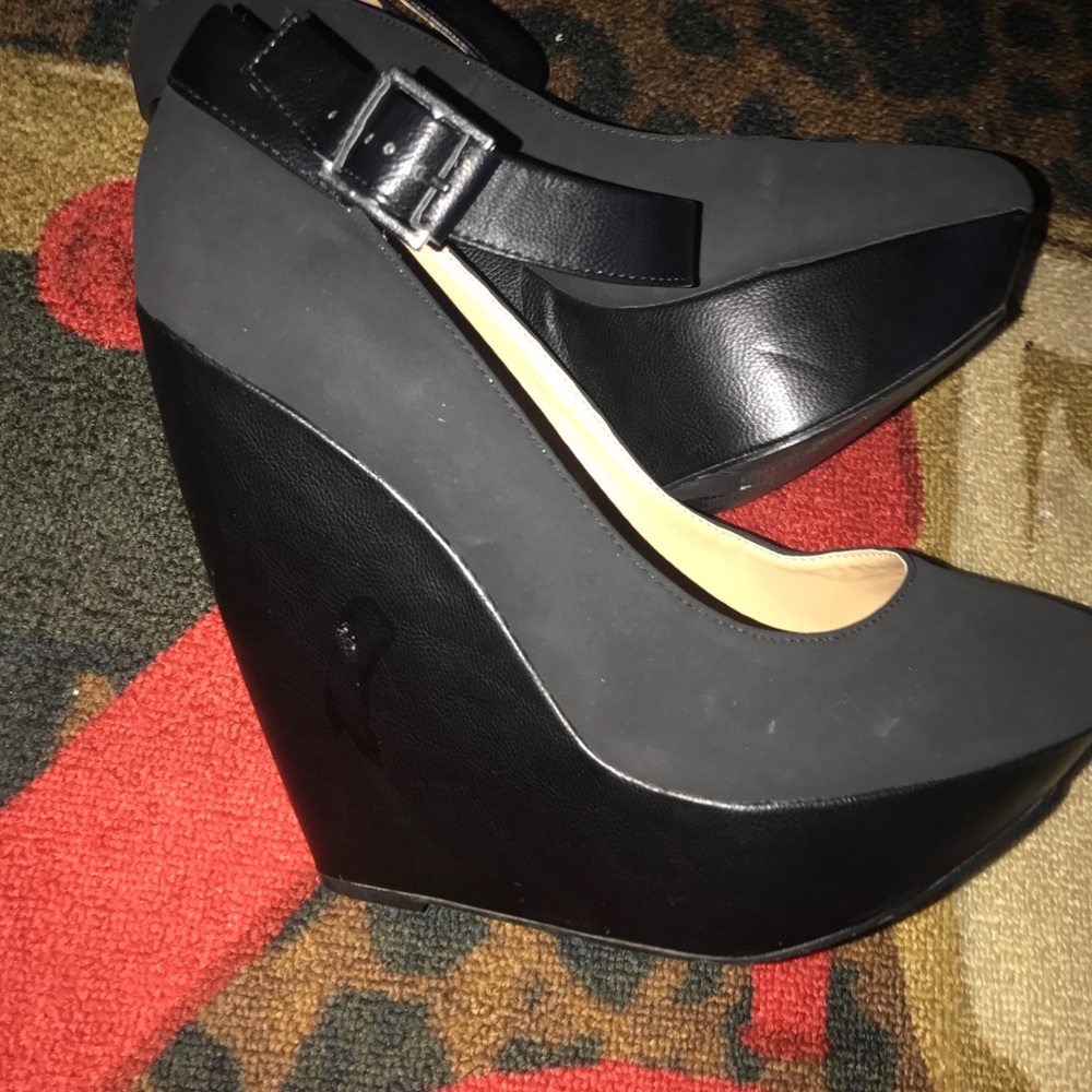Wedge size US 11